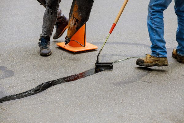 Parking Lot Crack Sealing in Lake Havasu City